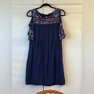 Cute and comfy cold shoulder dress.
